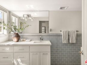 940 Westchester Place, Los Angeles CA 90019