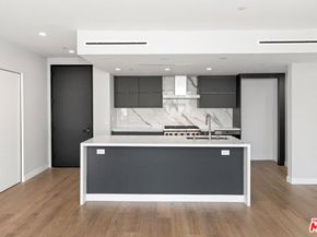 1017 N Croft Avenue 201, Los Angeles CA 90069