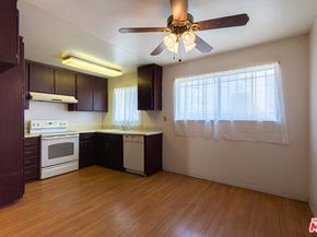 719 N Eucalyptus Avenue 6A, Inglewood CA 90302