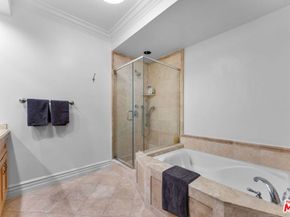 850 N Croft Avenue 302, Los Angeles CA 90069