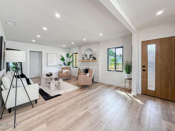 7530 Gaviota Avenue, Lake Balboa CA 91406