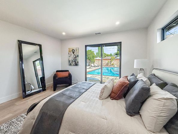 7530 Gaviota Avenue, Lake Balboa CA 91406