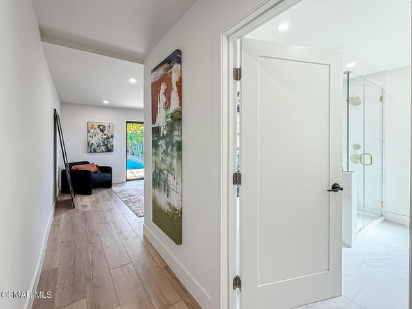 7530 Gaviota Avenue, Lake Balboa CA 91406