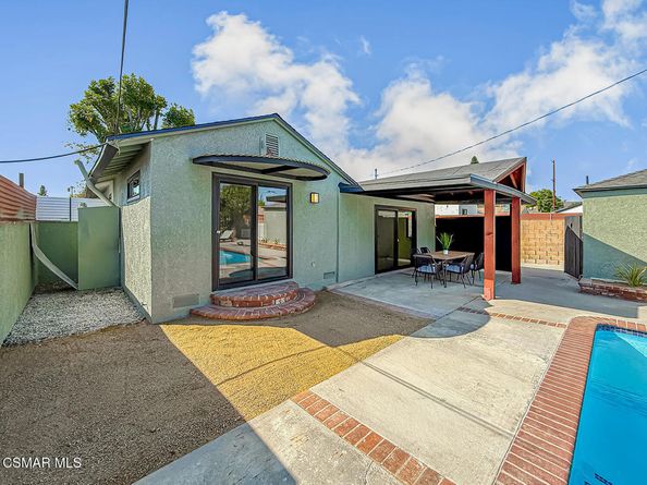 7530 Gaviota Avenue, Lake Balboa CA 91406