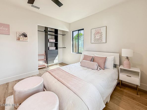 7530 Gaviota Avenue, Lake Balboa CA 91406