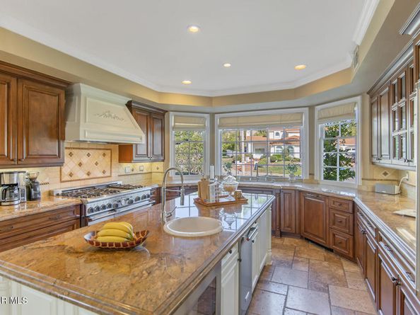 29376 Laro Drive, Agoura Hills CA 91301