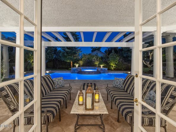 29376 Laro Drive, Agoura Hills CA 91301