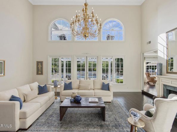 29376 Laro Drive, Agoura Hills CA 91301