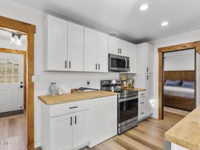 5429 Fairview Place, Agoura Hills CA 91301