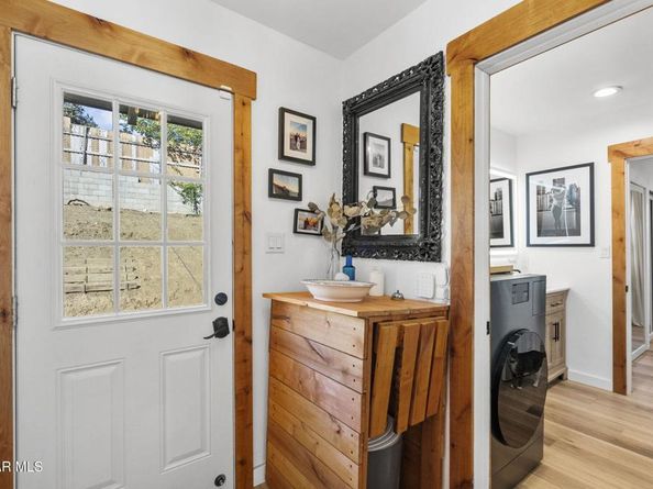 5429 Fairview Place, Agoura Hills CA 91301