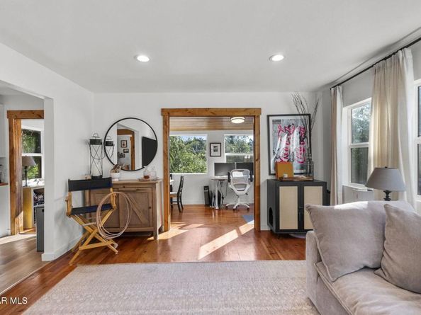 5429 Fairview Place, Agoura Hills CA 91301