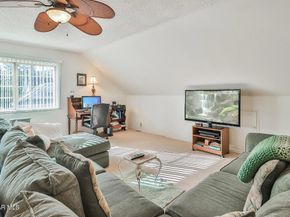 5260 Edgeware Drive, Agoura Hills CA 91301