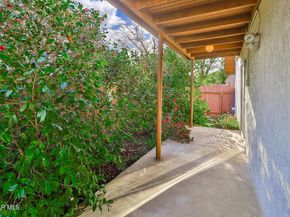 5260 Edgeware Drive, Agoura Hills CA 91301