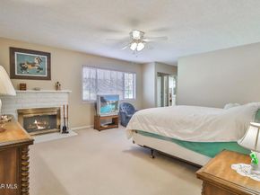 5260 Edgeware Drive, Agoura Hills CA 91301