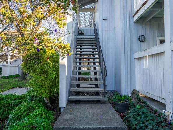 34 Schooner Court, Richmond CA 94804