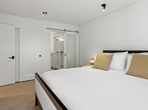 34 Schooner Court, Richmond CA 94804