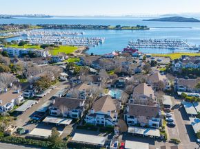 34 Schooner Court, Richmond CA 94804