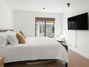 34 Schooner Court, Richmond CA 94804