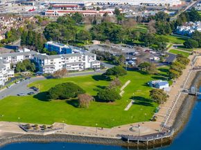 34 Schooner Court, Richmond CA 94804