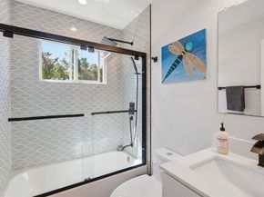 476 Creighton Way, Oakland CA 94619