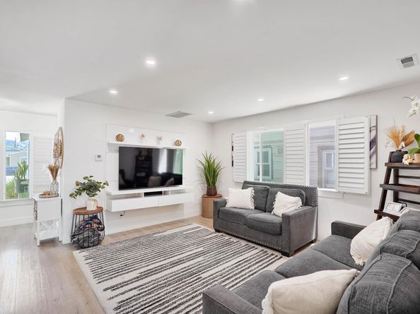 451 37th Street, Richmond CA 94805
