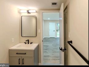 293 Valley Stream Lane 293, Chesterbrook PA 19087