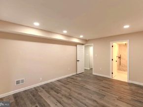 293 Valley Stream Lane 293, Chesterbrook PA 19087