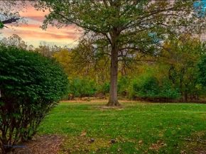 293 Valley Stream Lane 293, Chesterbrook PA 19087