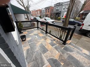 613 Roxboro Place NW, Washington DC 20011