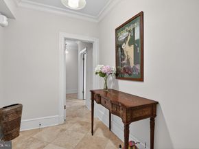 4000 Cathedral Avenue NW 216B, Washington DC 20016