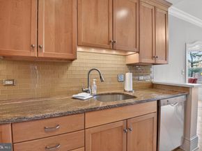 4000 Cathedral Avenue NW 216B, Washington DC 20016