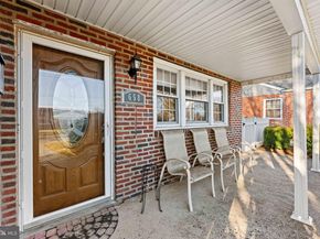 658 Waring Street, Philadelphia PA 19116