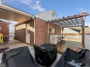 658 Waring Street, Philadelphia PA 19116