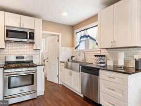 658 Waring Street, Philadelphia PA 19116