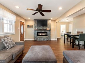 658 Waring Street, Philadelphia PA 19116