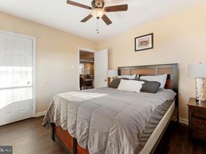 658 Waring Street, Philadelphia PA 19116