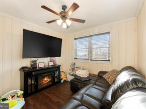 658 Waring Street, Philadelphia PA 19116