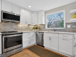 1575 Bennington Woods Court, Reston VA 20194