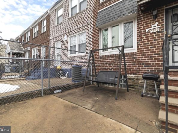 5919 N Hutchinson Street, Philadelphia PA 19141