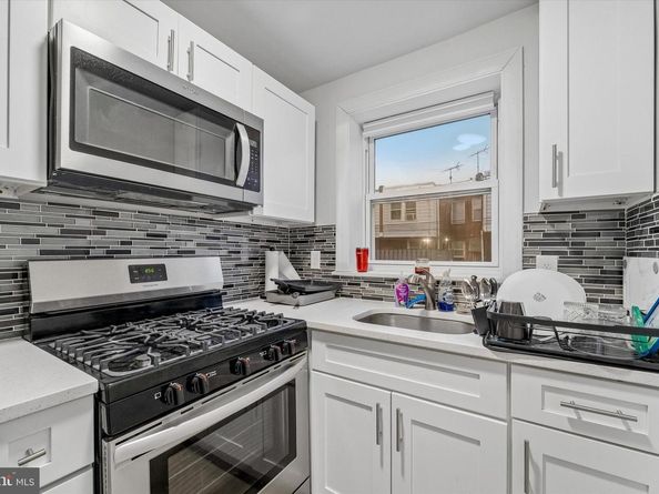 332 Springton Road, Upper Darby PA 19082