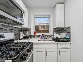 332 Springton Road, Upper Darby PA 19082