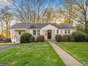 2722 Woodley Place, Falls Church VA 22046