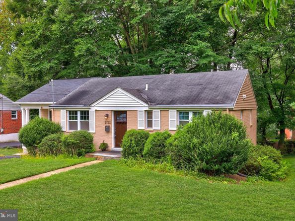 2722 Woodley Place, Falls Church VA 22046