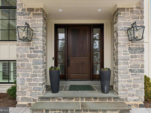 26 Rue St Honore, Wayne PA 19087