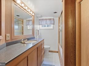 100 Tapawingo Road SE, Vienna VA 22180