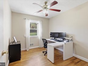 100 Tapawingo Road SE, Vienna VA 22180