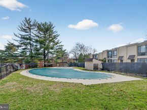 100 E Glenolden Avenue O1, Glenolden PA 19036