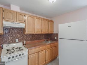 912 Ridge Avenue, Darby PA 19023