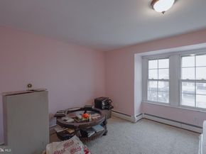 912 Ridge Avenue, Darby PA 19023