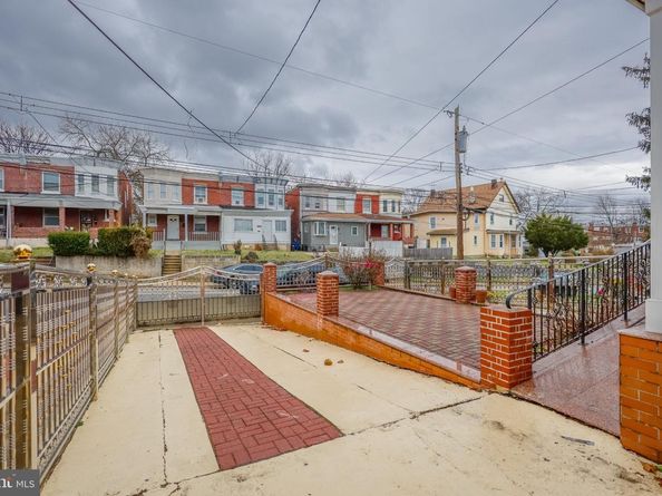 912 Ridge Avenue, Darby PA 19023